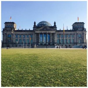 Fotografie vom Reichstag in Berlin.